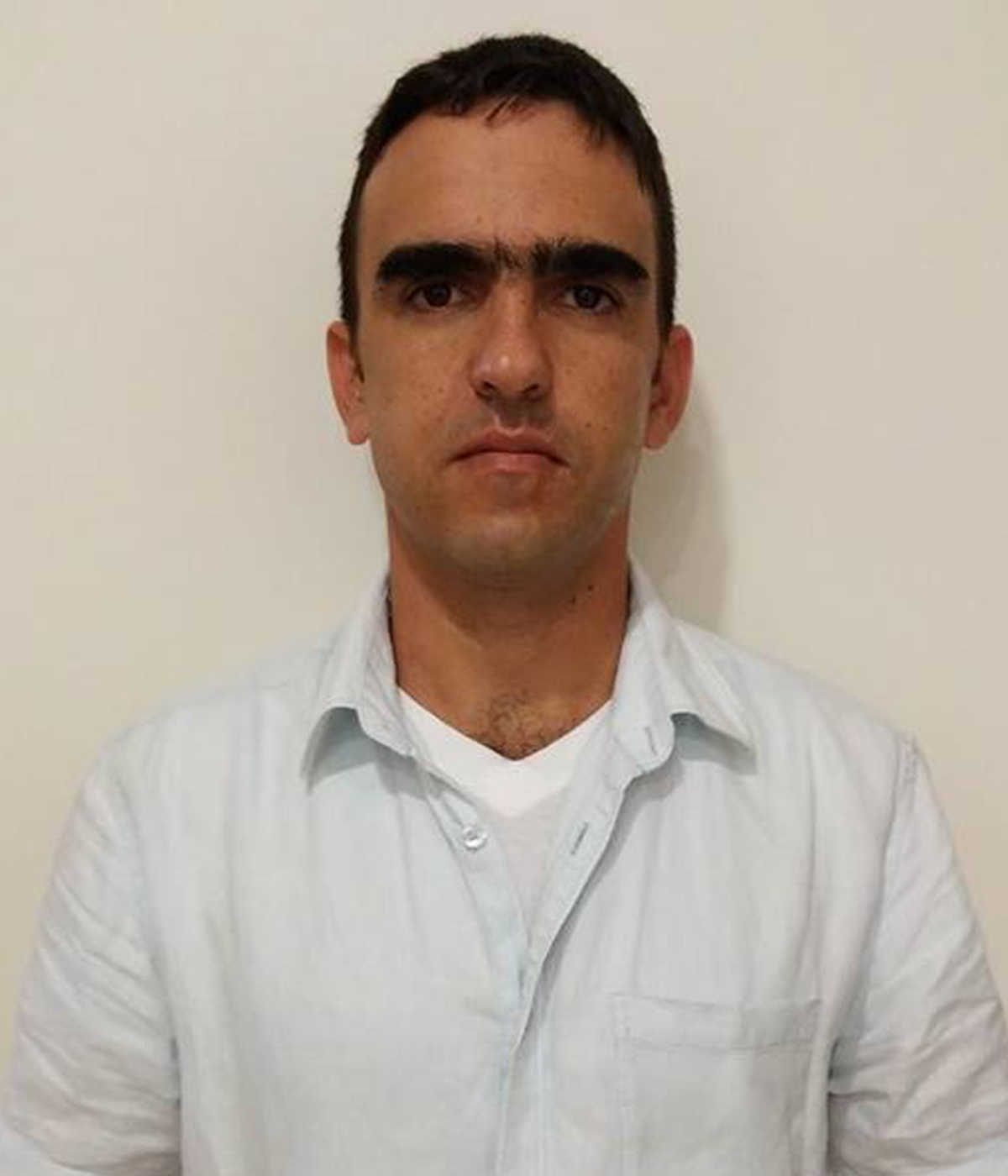 דוקטור אמיר ביבר | קרדיט אלבום פרטי